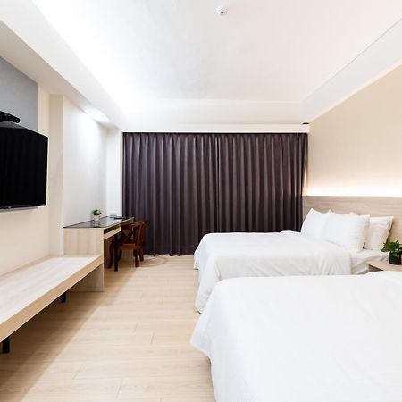 Etung Hotel Тайчжун Экстерьер фото