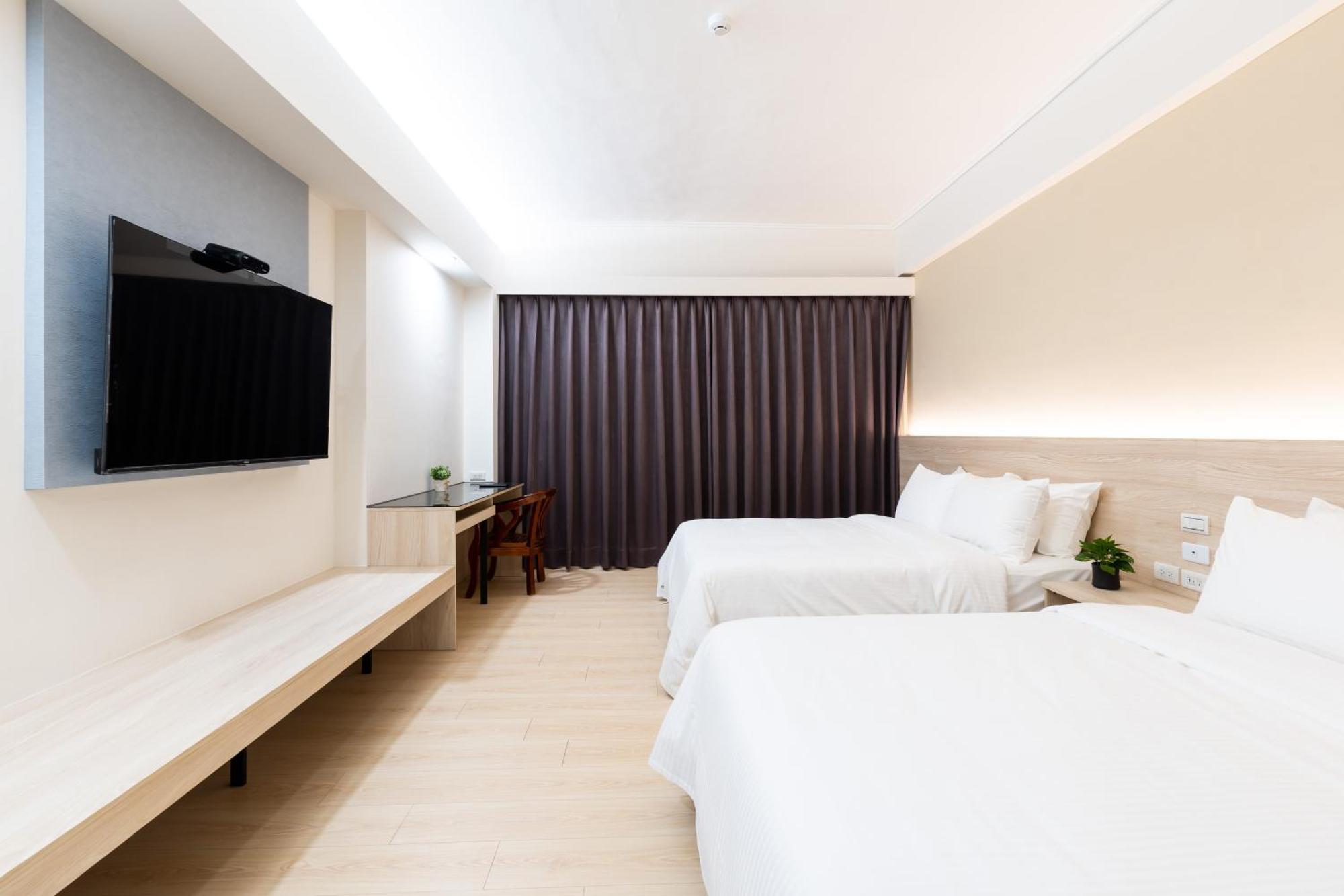 Etung Hotel Тайчжун Экстерьер фото