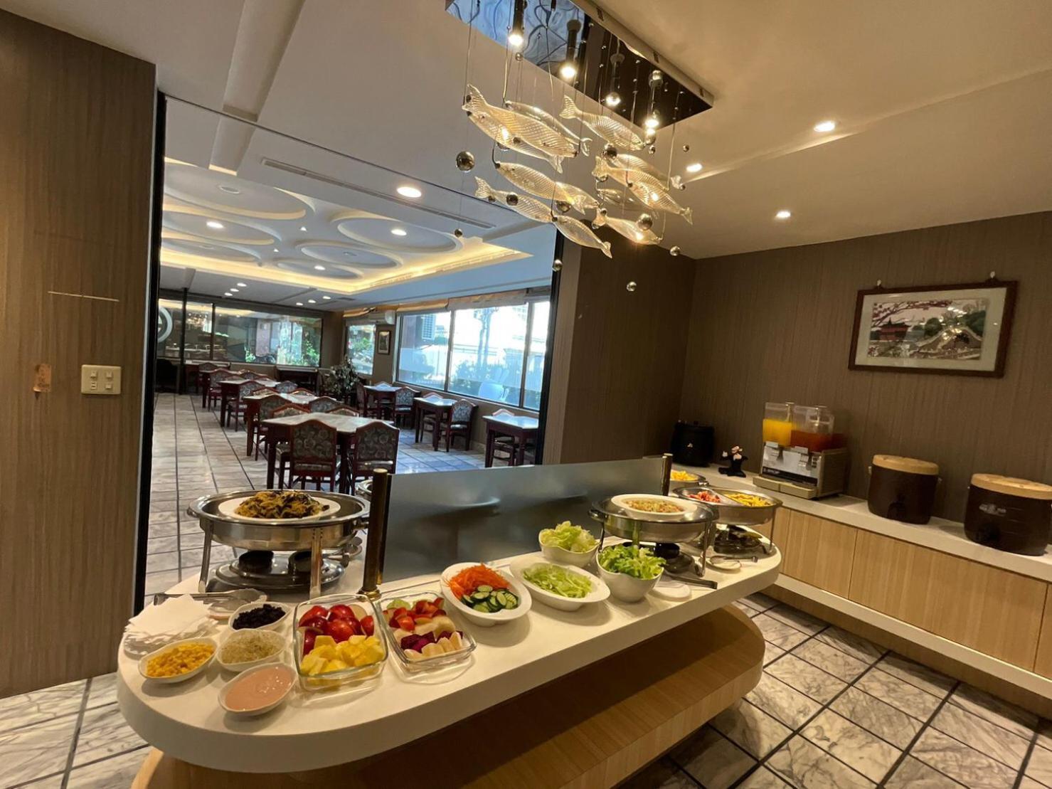 Etung Hotel Тайчжун Экстерьер фото